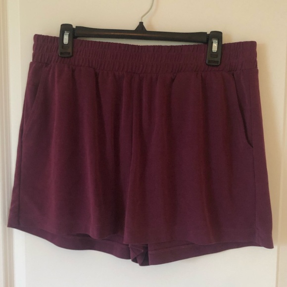 Lou & Grey Pants - Lou & Grey Plum Colored Shorts. Elastic Waistband. Side Pockets. Size Large.